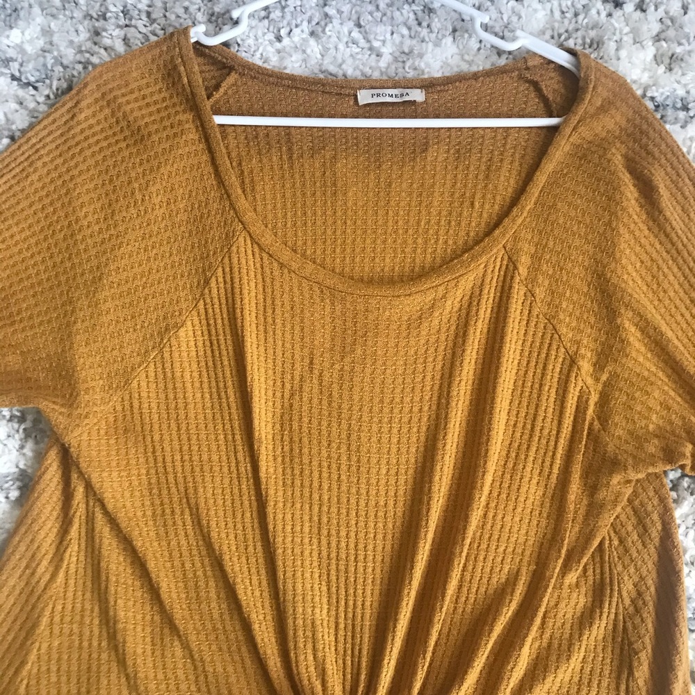 Patterned Sleeve Waffle Tee - Picture 3 of 4